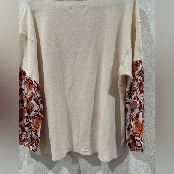 Anthropologie Annette Waffle Thermal Knit
Contrast Sleeve Top in Ivory Small - Picture 12 of 16